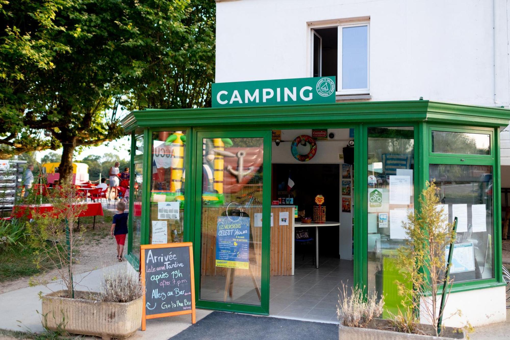 Camping De Thoissey *** Екстер'єр фото