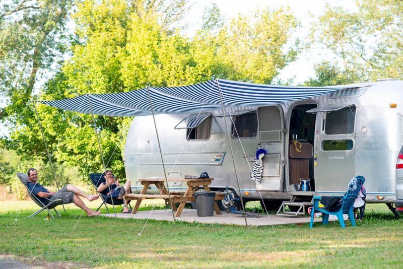 Camping De Thoissey *** Екстер'єр фото