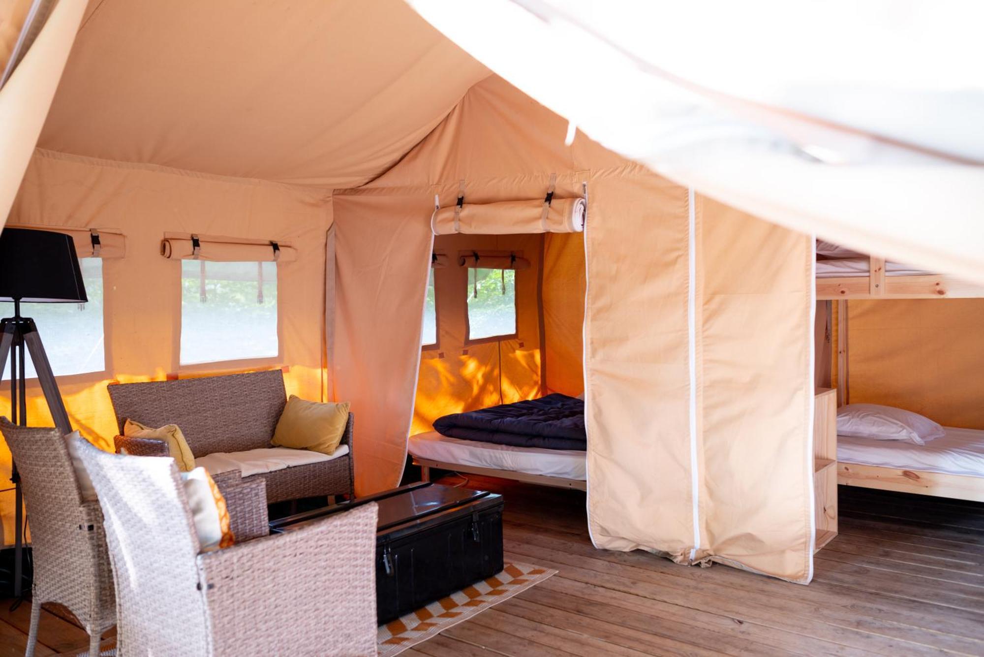 Camping De Thoissey *** Екстер'єр фото
