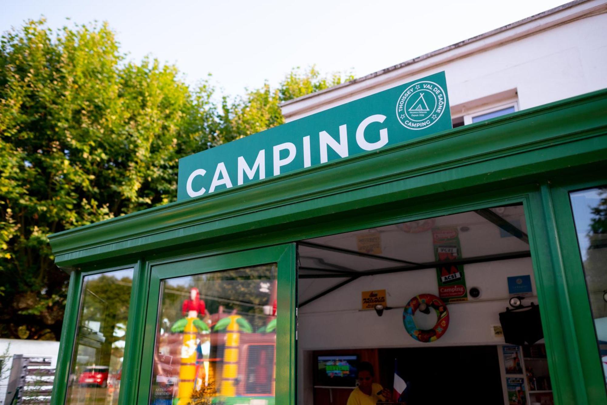 Camping De Thoissey *** Екстер'єр фото